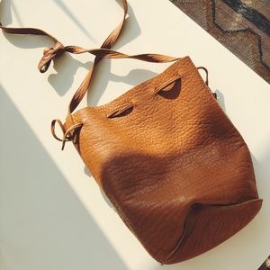 BAGGU leather bucket bag